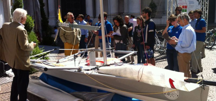 Vela e barche, uno skiff formato Università di Brescia