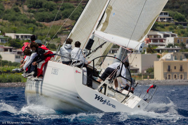 WB Five - Eolian Sailing Week