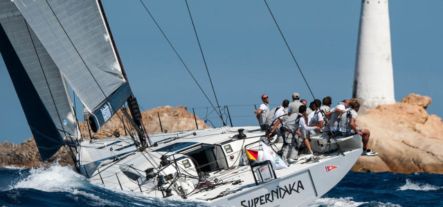 Maxi Yacht Rolex Cup, in Mini Maxi R vince SuperNikka