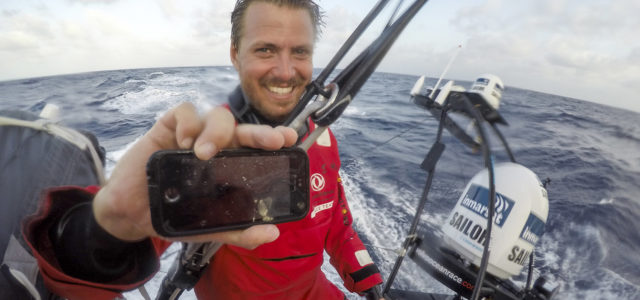 Volvo Ocean Race, sailors connected from the Ocean