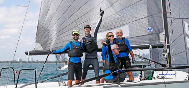 Melges 24 World Championship, Embarr and Taki 4 on the moon
