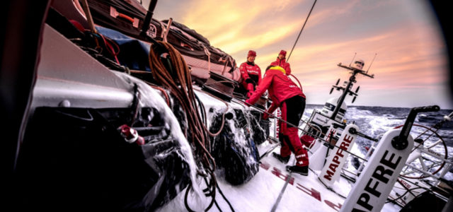 Volvo Ocean Race, le velocità tornano a salire