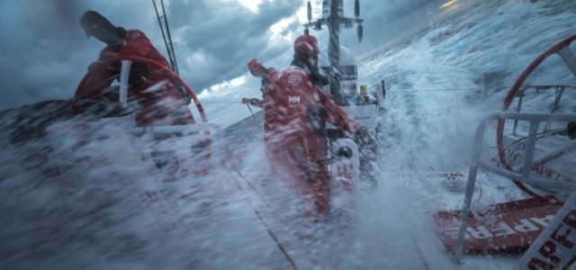 Volvo Ocean Race, lotta a quattro per la leadership