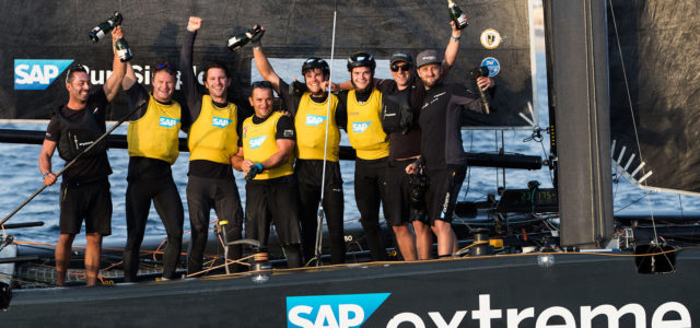 Extreme Sailing Series, Pierluigi de Felice trionfa con SAP Extreme Sailing Team