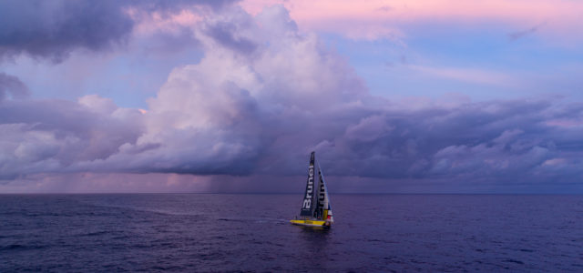 Volvo Ocean Race, Team Brunel leads the fleet to the North