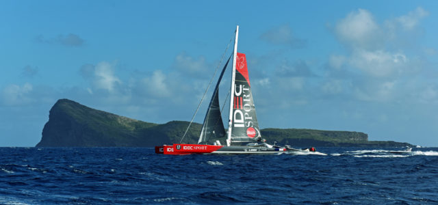 Sailing and record, IDEC Sport wins in Mauritius